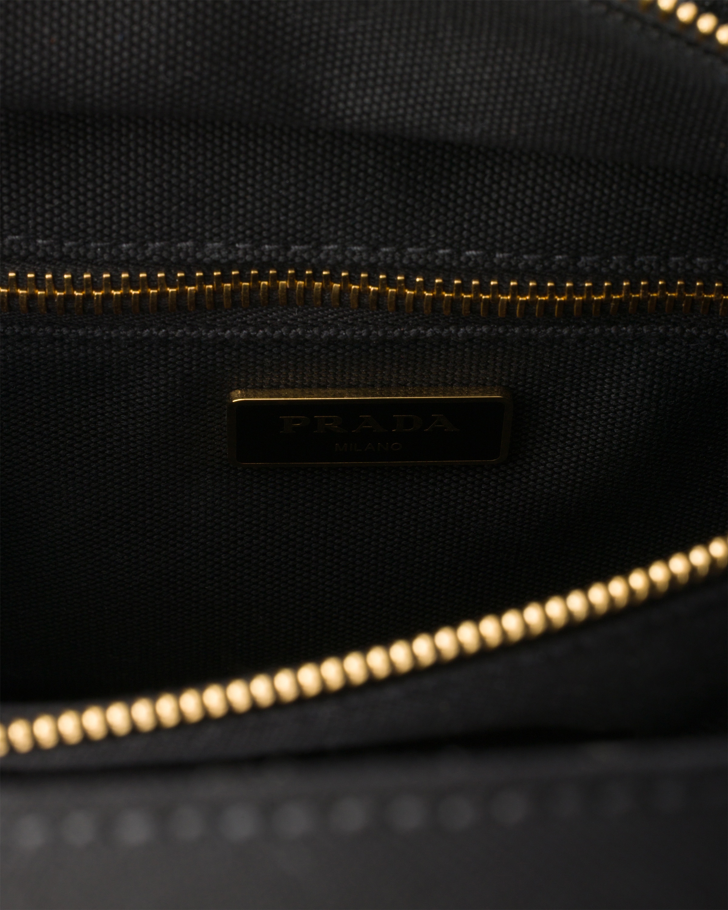 セール！！PRADA Prada PR 24ZS 17N40L Sunglasses - US