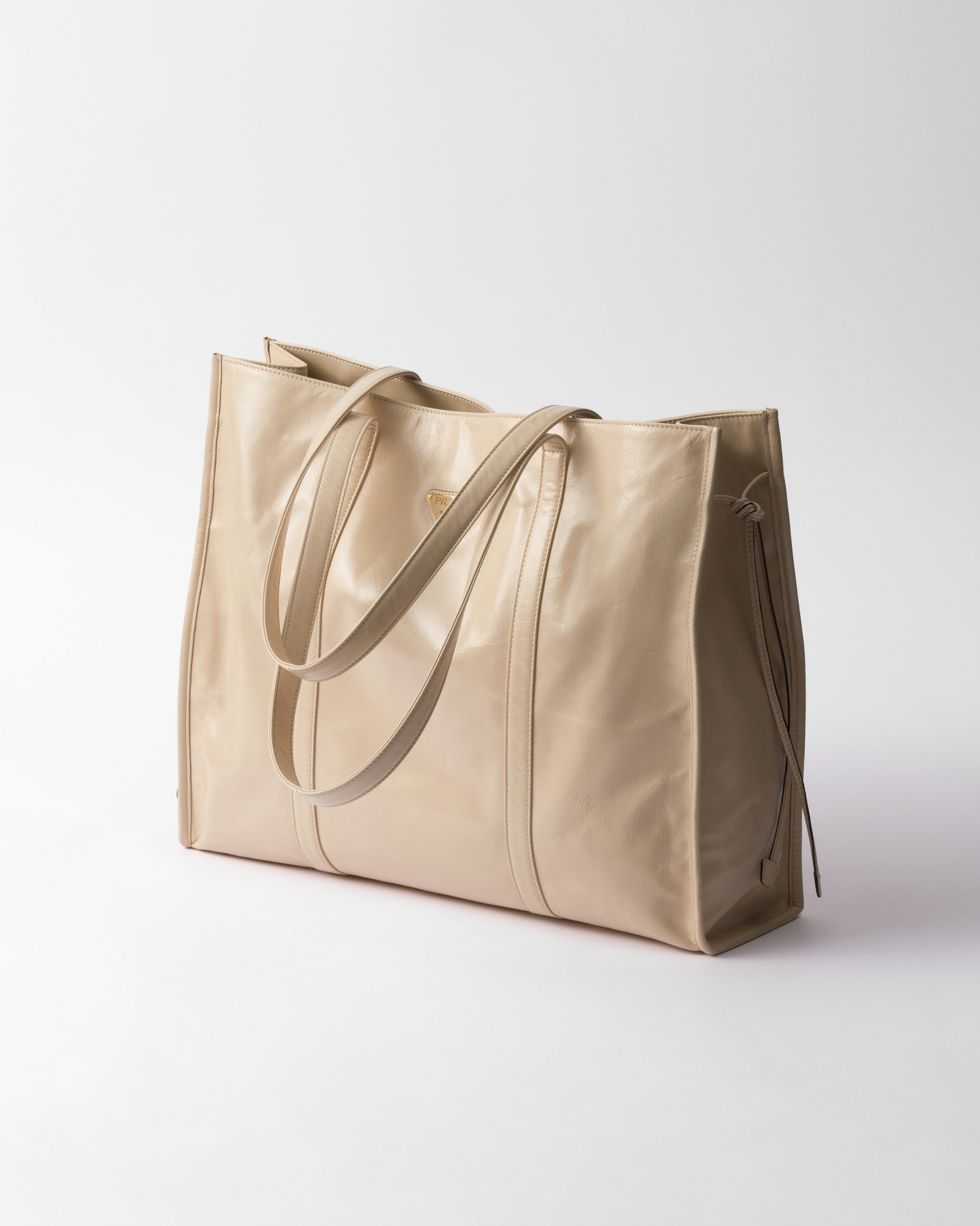PRADA ♪ ラージ ソフトルックスレザー トートバッグ 1BG460 ブラック ラージ ソフトルックスレザー トートバッグ | PRADA