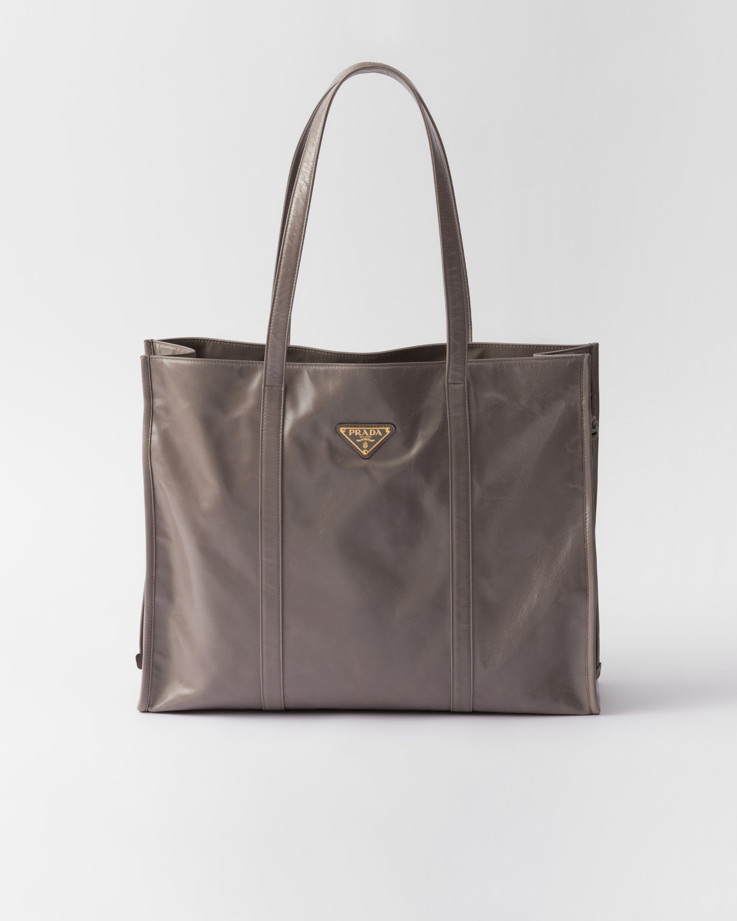 トートバッグ人気ブランドおすすめ｜PRADA（プラダ）