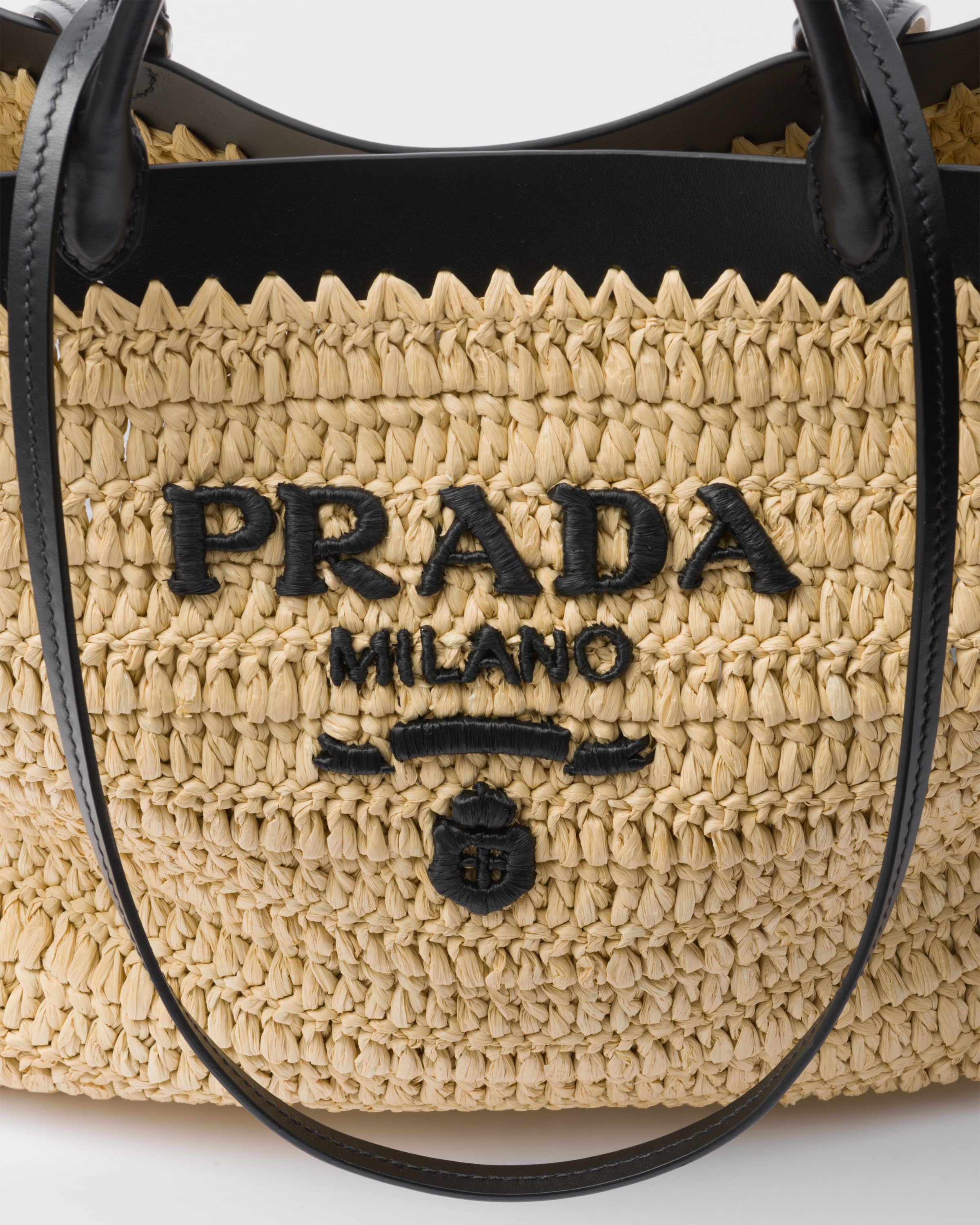 新作★PRADA*自由なスタイルを*クロシェ編み レザートートバッグ ベージュ/ブラック ミディアム クロシェxレザー トートバッグ