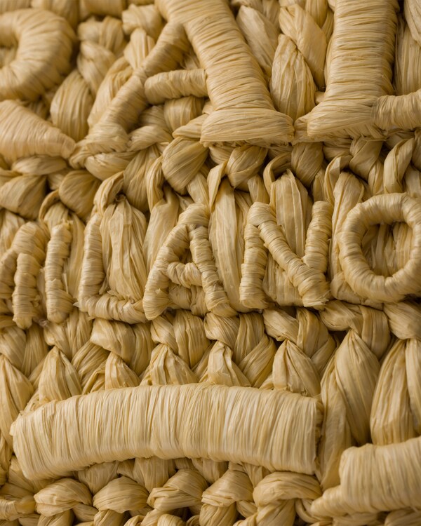 حقيبة تسوّق صغيرة من الجلد والكروشيه - طبيعي/كونياك حقيبة تسوّق صغيرة من الجلد والكروشيه - طبيعي/كونياك