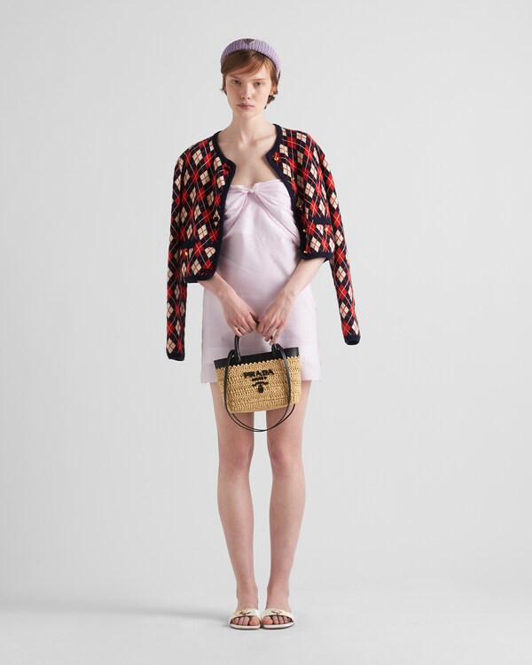 حقيبة تسوّق صغيرة من الجلد والكروشيه حقيبة تسوّق صغيرة من الجلد والكروشيه