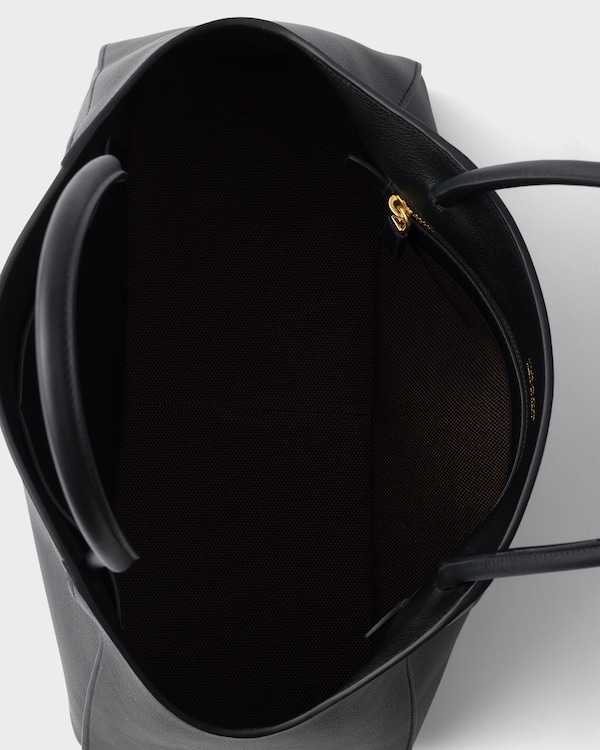 กระเป๋าโท้ทหนังขนาดใหญ่ กระเป๋าโท้ทหนังขนาดใหญ่