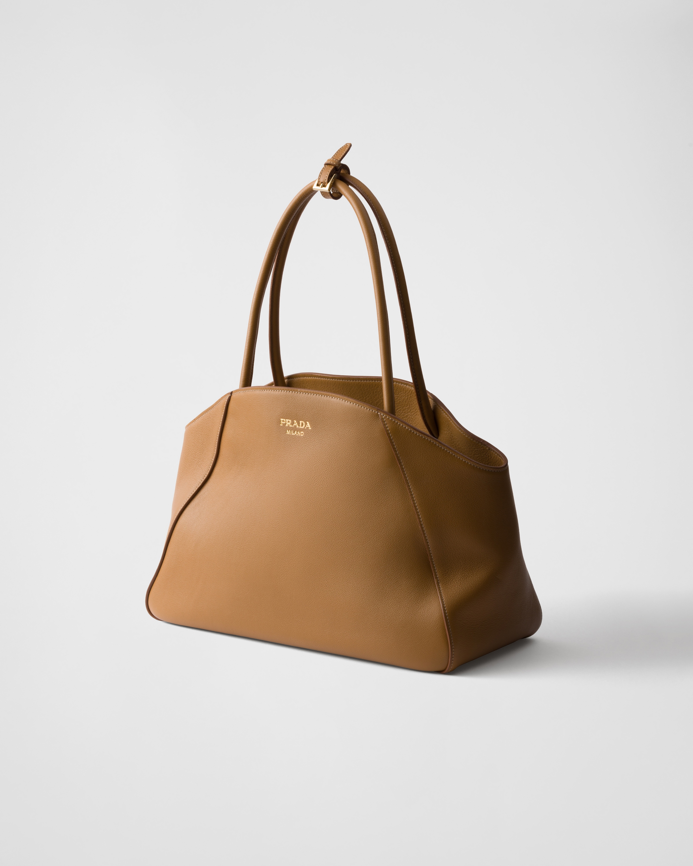 【PRADA】ラージ レザー トートバッグ ブラック ラージ ソフトルックスレザー トートバッグ | PRADA