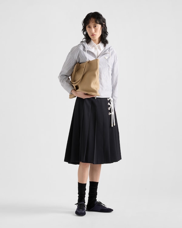 ラージ レザー トートバッグ - サンドベージュ ラージ レザー トートバッグ - サンドベージュ