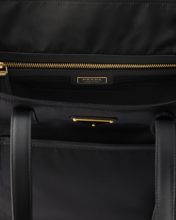 Borsa shopping Prada Re-Edition 1978 medium in Re-Nylon e Saffiano Borsa shopping Prada Re-Edition 1978 medium in Re-Nylon e Saffiano