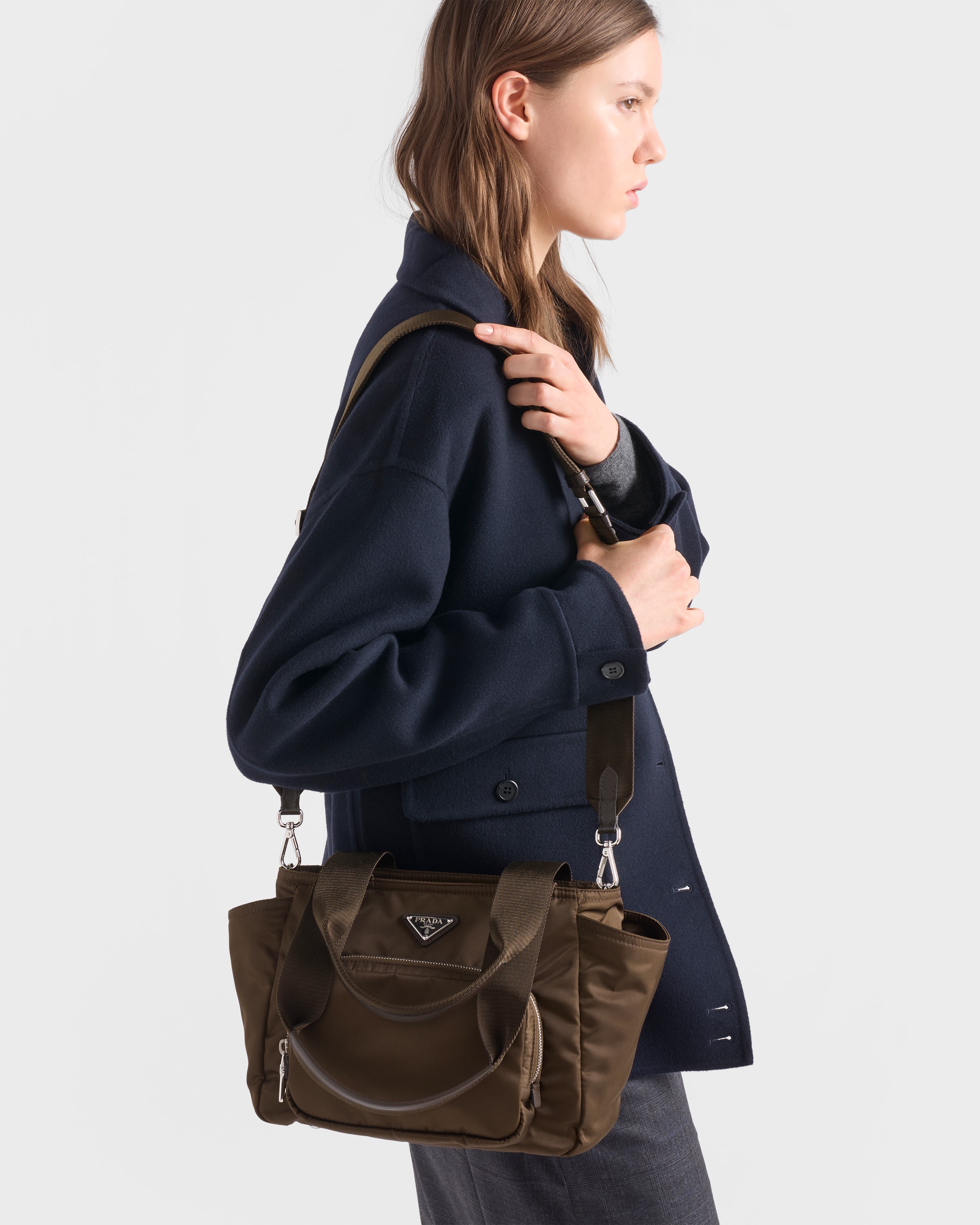 シエナブラウン Re-nylon トートバッグ | PRADA - 日本