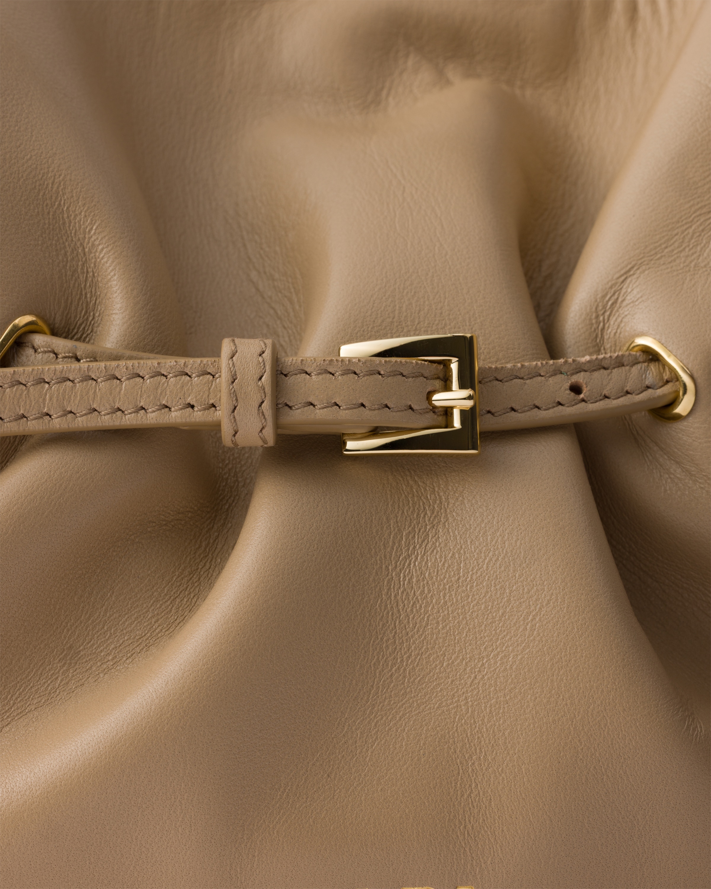 ハンドバッグ PRADA SAND LEATHER HANDBAG Women's Bags | PRADA