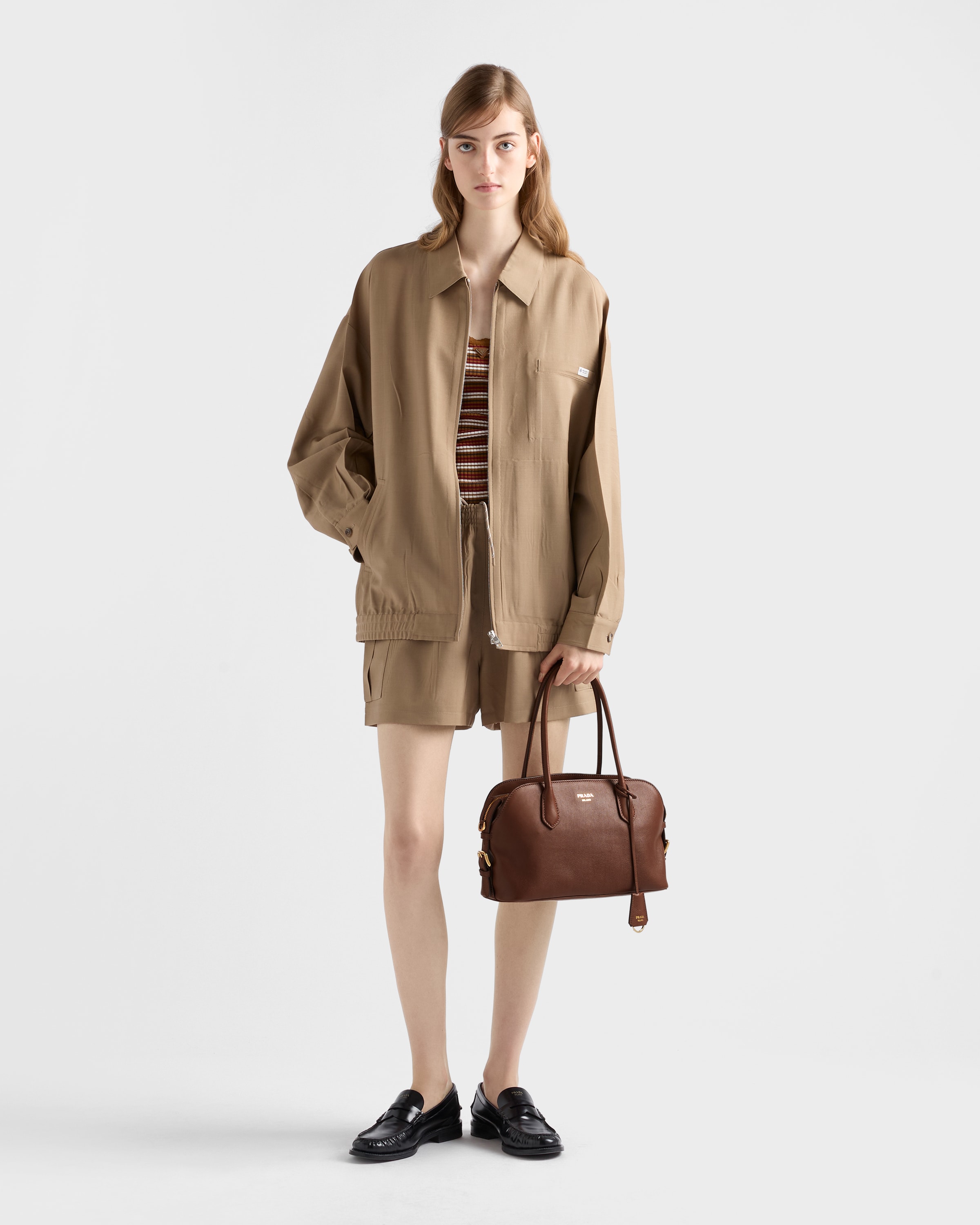 チェストナットブラウン ミディアム レザー トートバッグ | PRADA - 日本