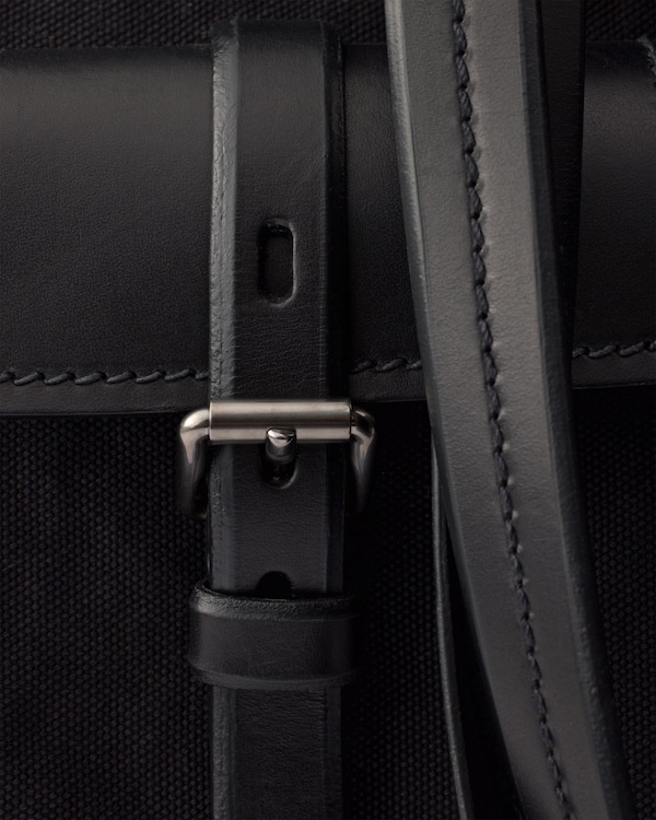 Bolso tote Prada Route grande de lona y piel - Negro Bolso tote Prada Route grande de lona y piel - Negro