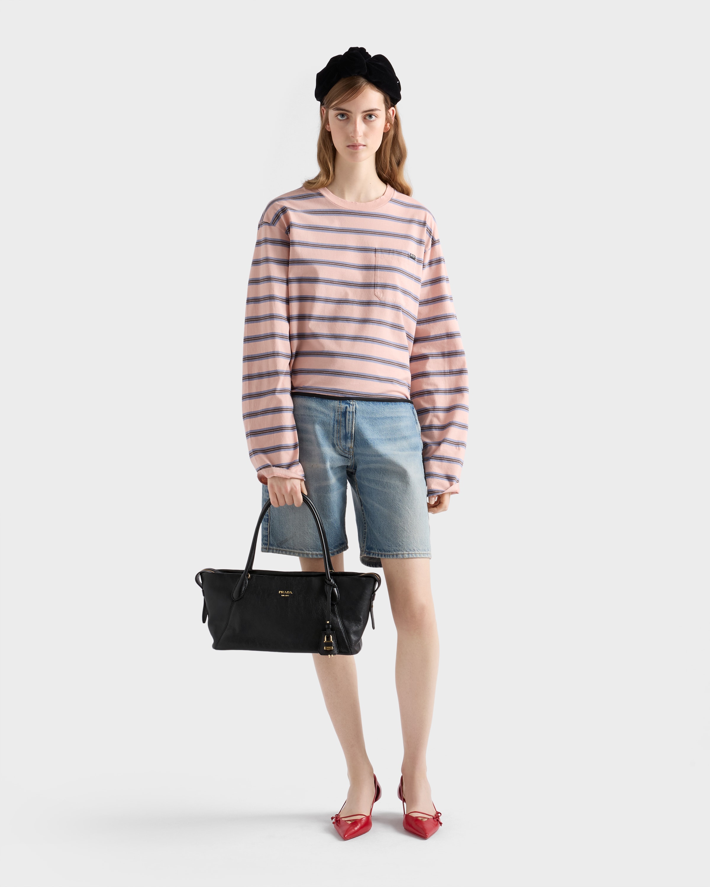 ブラック プラダ ウベ―ル ラージ レザー トートバッグ | PRADA - 日本