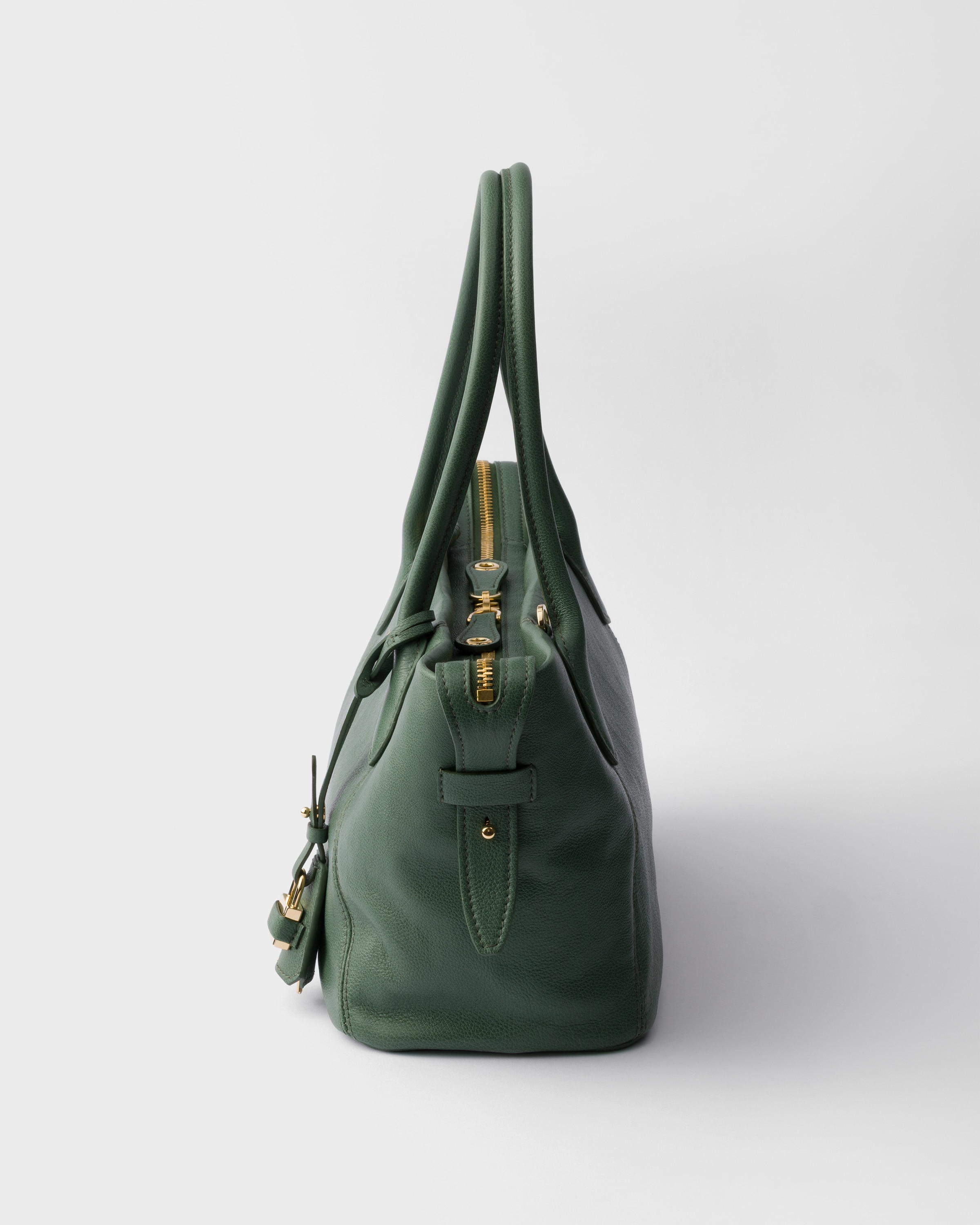 セージグリーン プラダ ウベ―ル ラージ レザー トートバッグ | PRADA