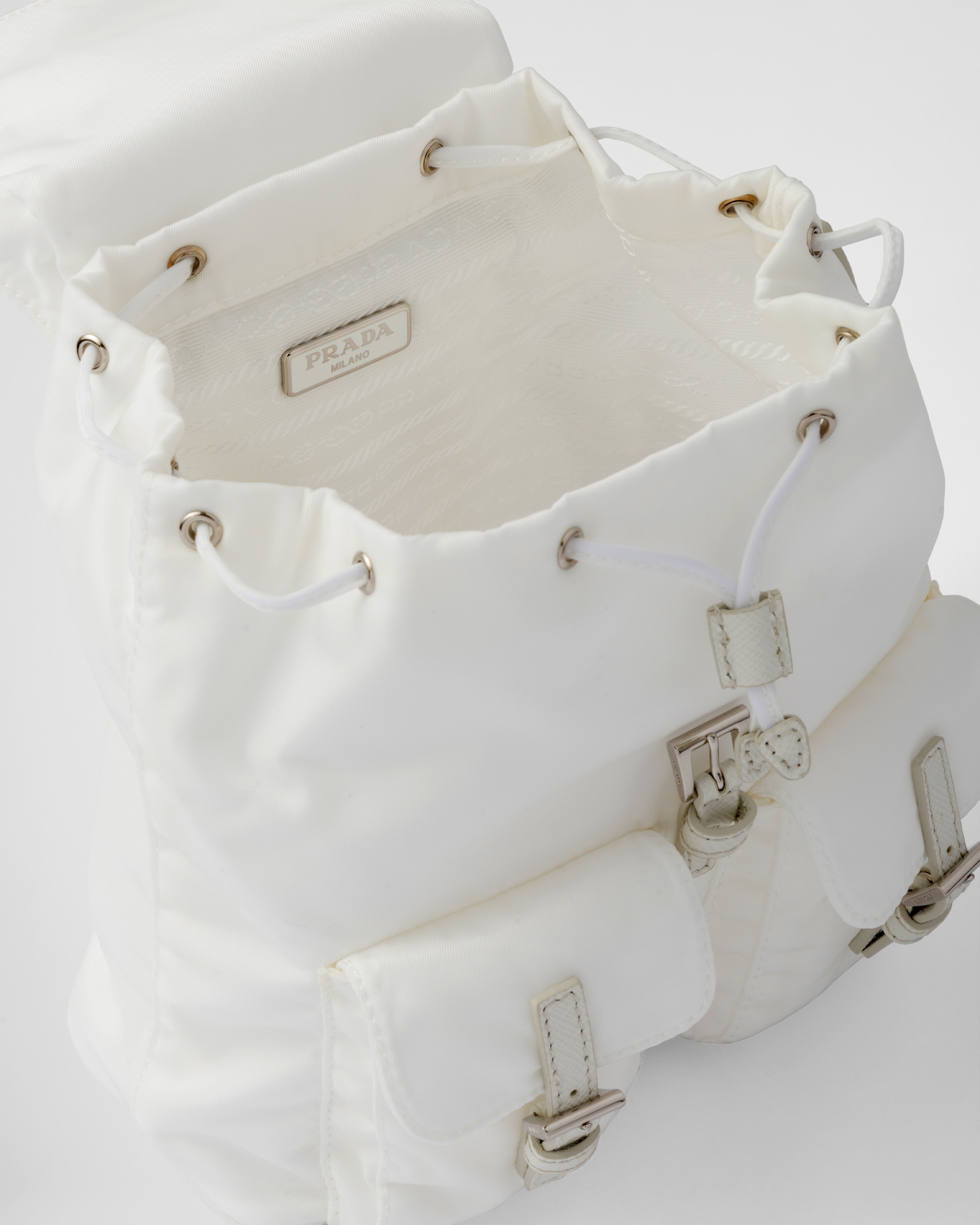 Prada حقيبة ظهر من قماش Re\u002DNylon بحجم صغير 5