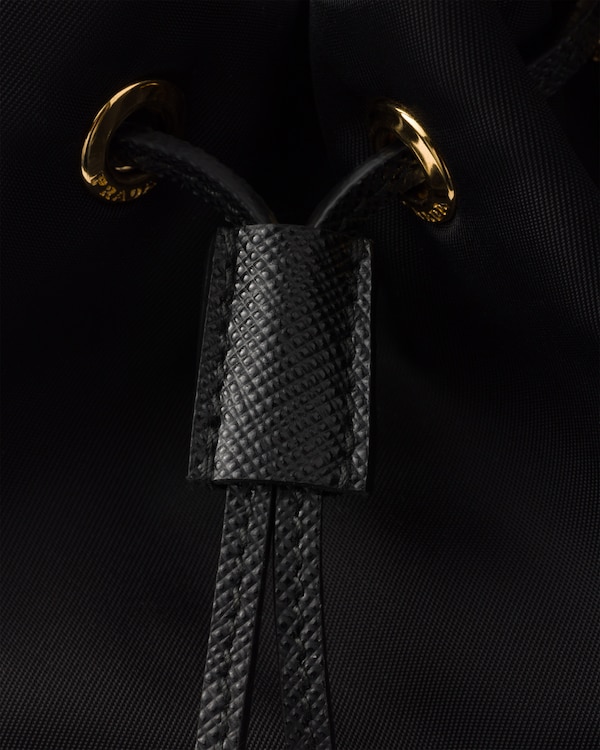 프라다 듀엣 리나일론 버킷 백 프라다 듀엣 리나일론 버킷 백