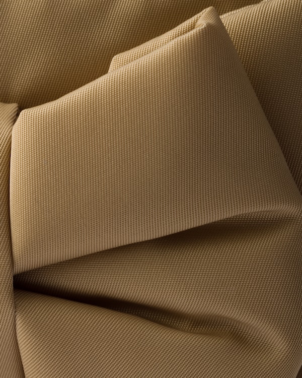 حقيبة كتف صغيرة من الرينايلون وجلد النابا مع عقدة