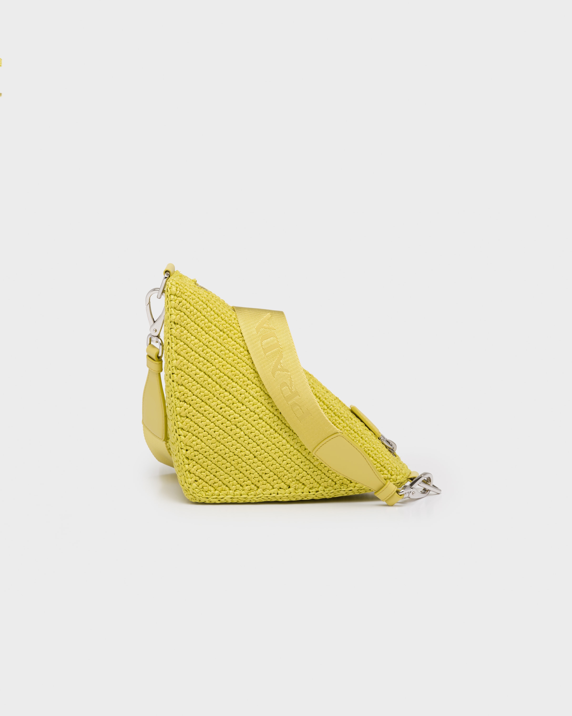 Prada 拉菲草三角形肩背袋 4