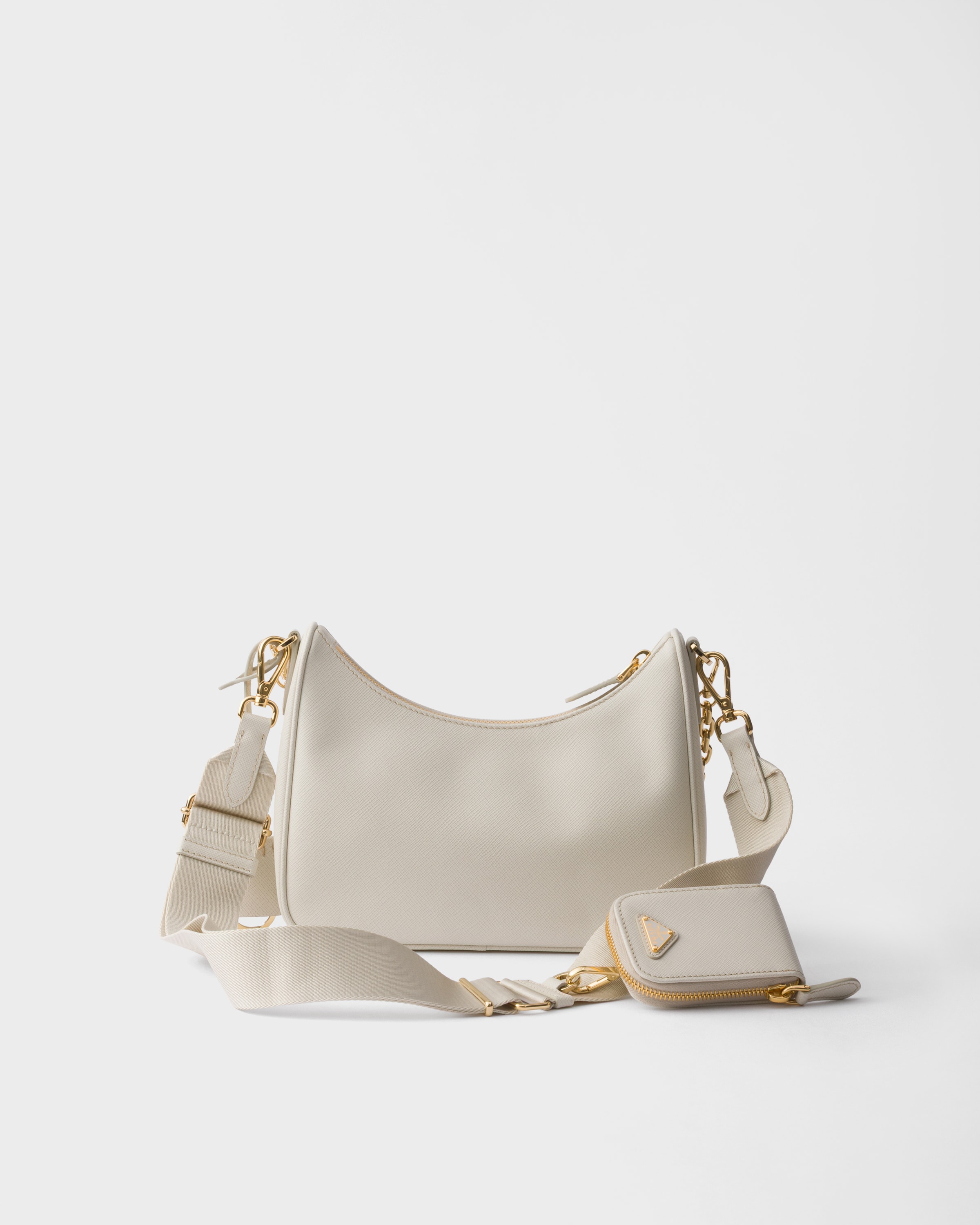 チョークホワイト プラダ Re-edition 2005 サフィアーノレザー バッグ