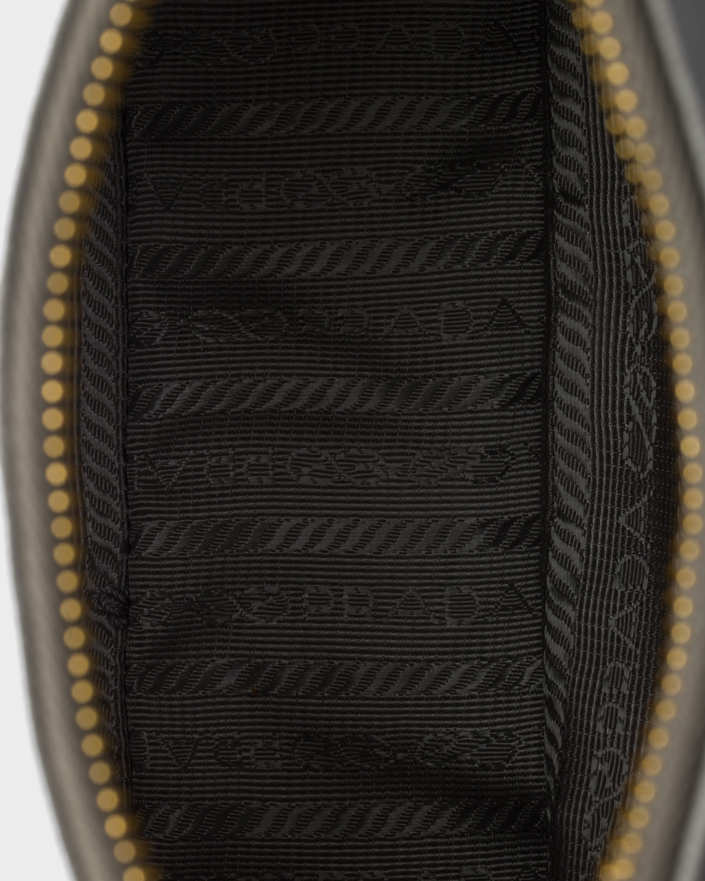 Prada Re-Edition 2005 Saffiano leather bag