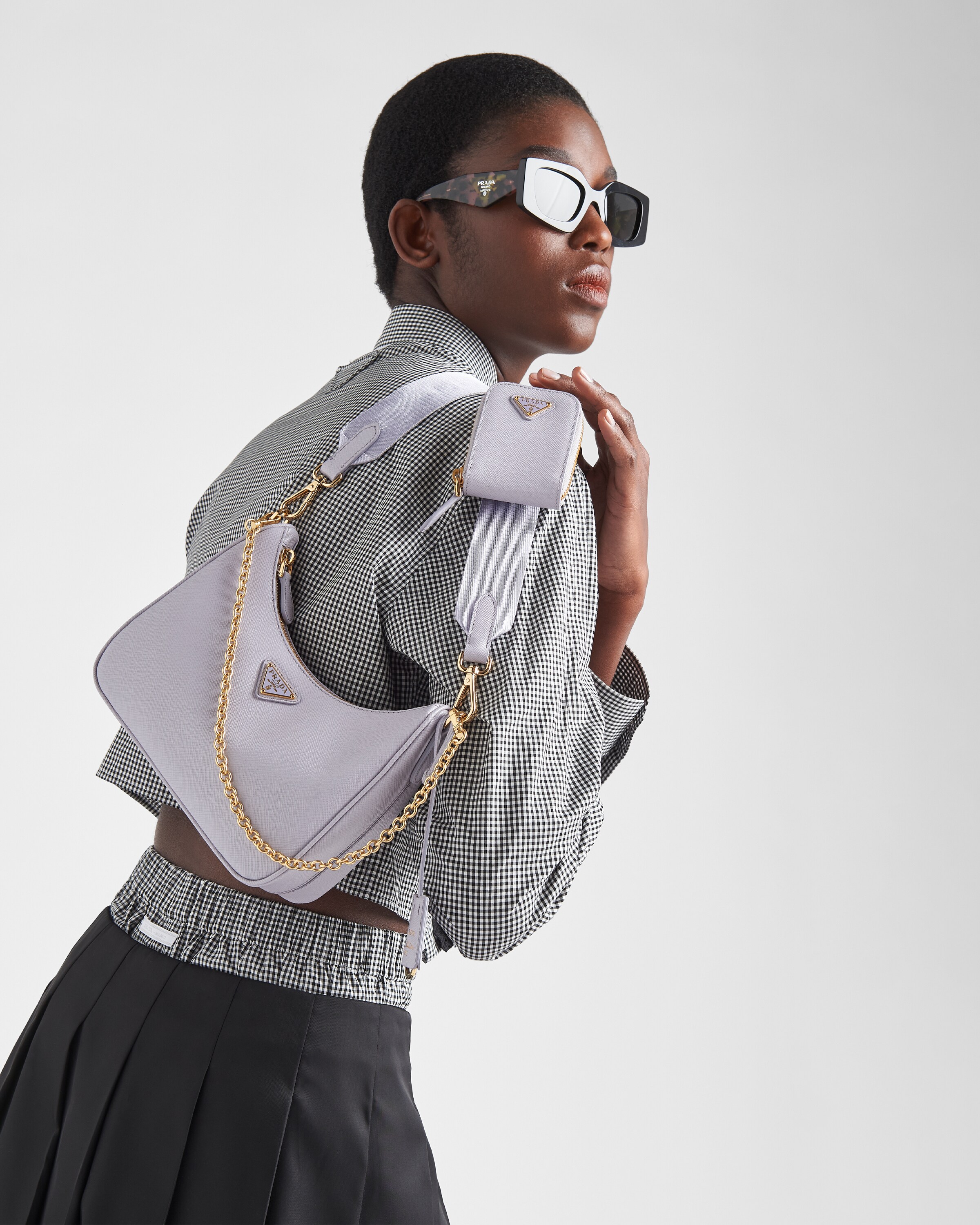 Prada حقيبة Prada Re\u002DEdition 2005 من جلد سافيانو 2