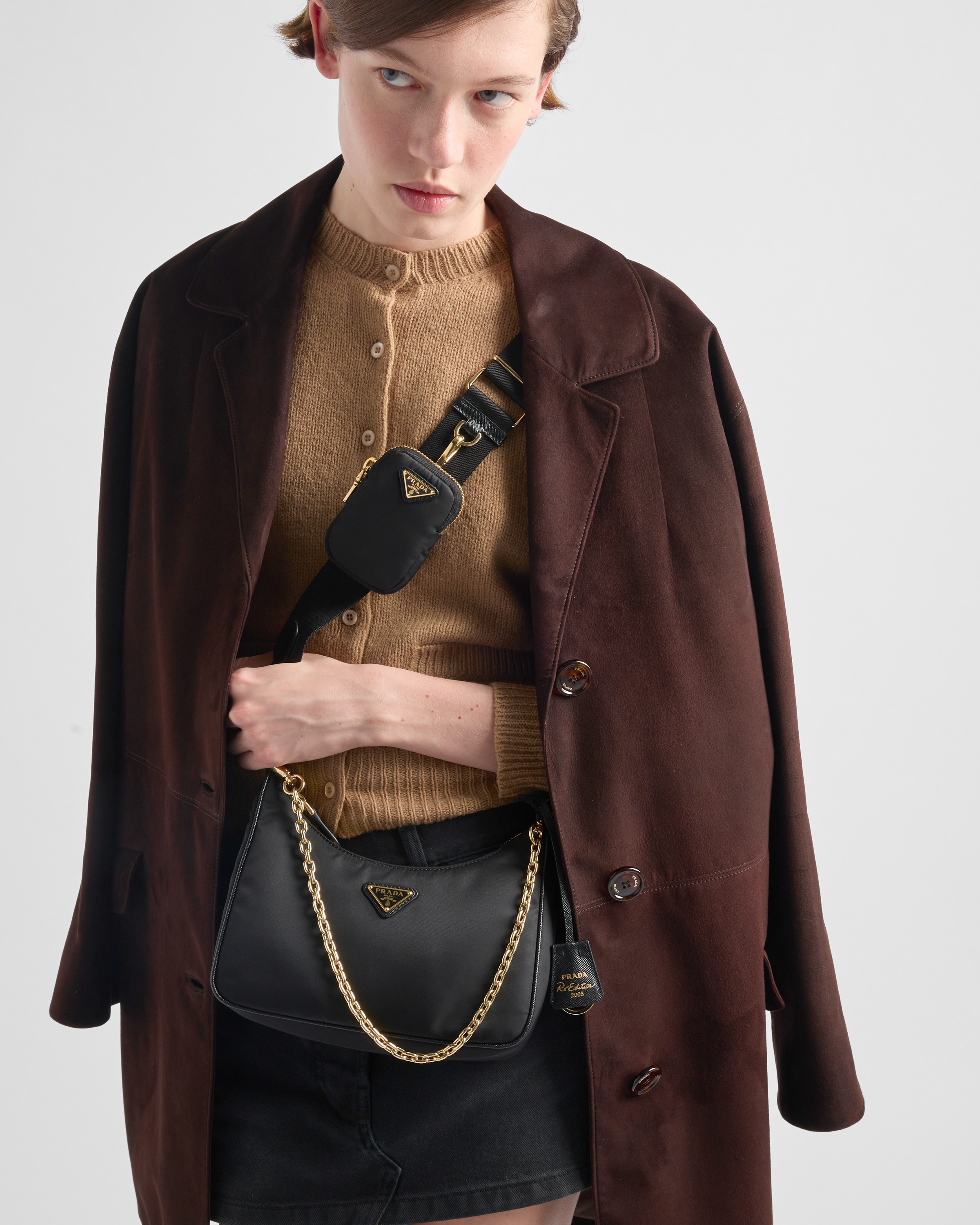 きれいめ黒ショルダーバッグ人気ブランドおすすめ｜PRADA（プラダ）