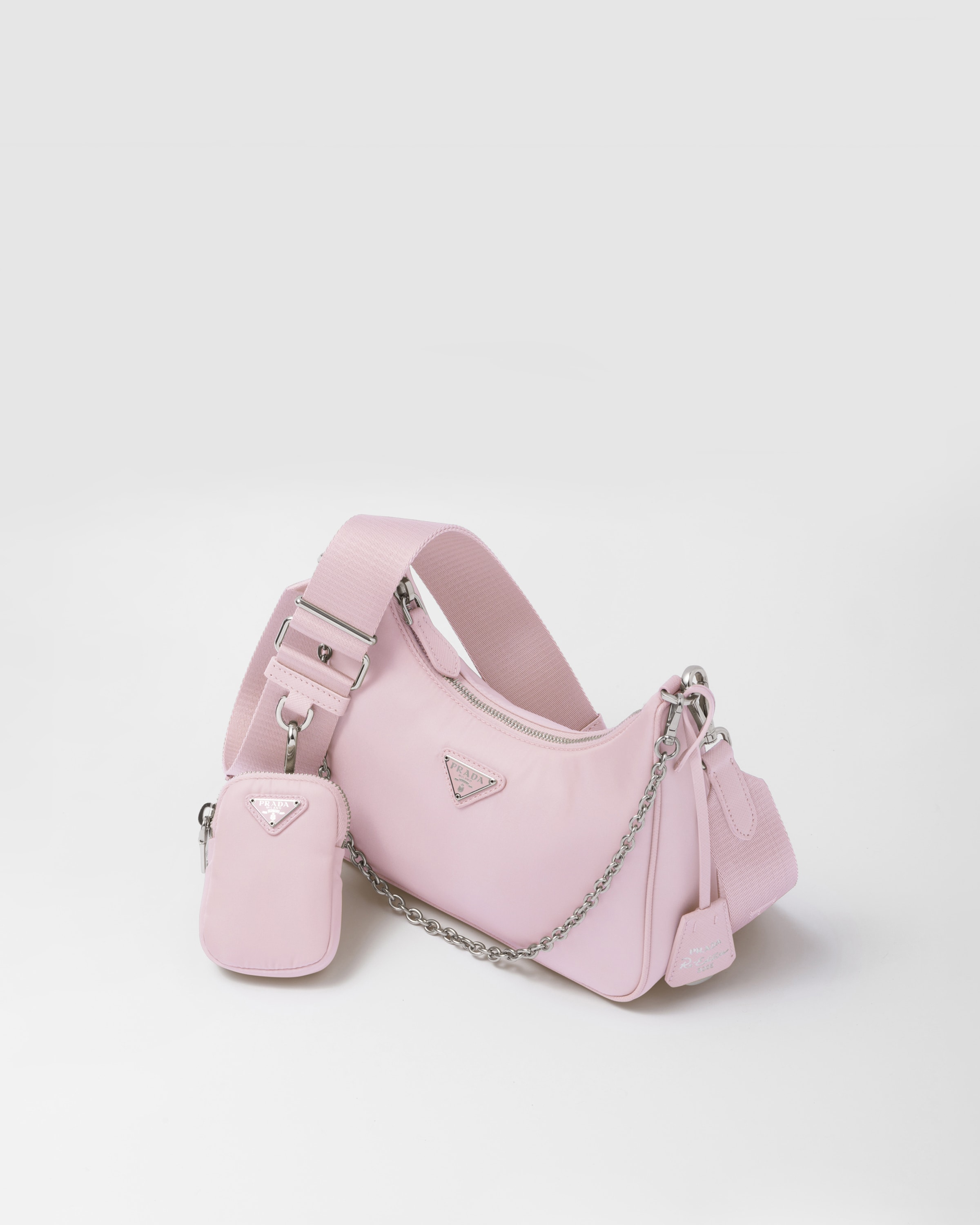 Prada Re-Edition 2005 Shoulder Bag Nylon Begonia Pink in Nylon