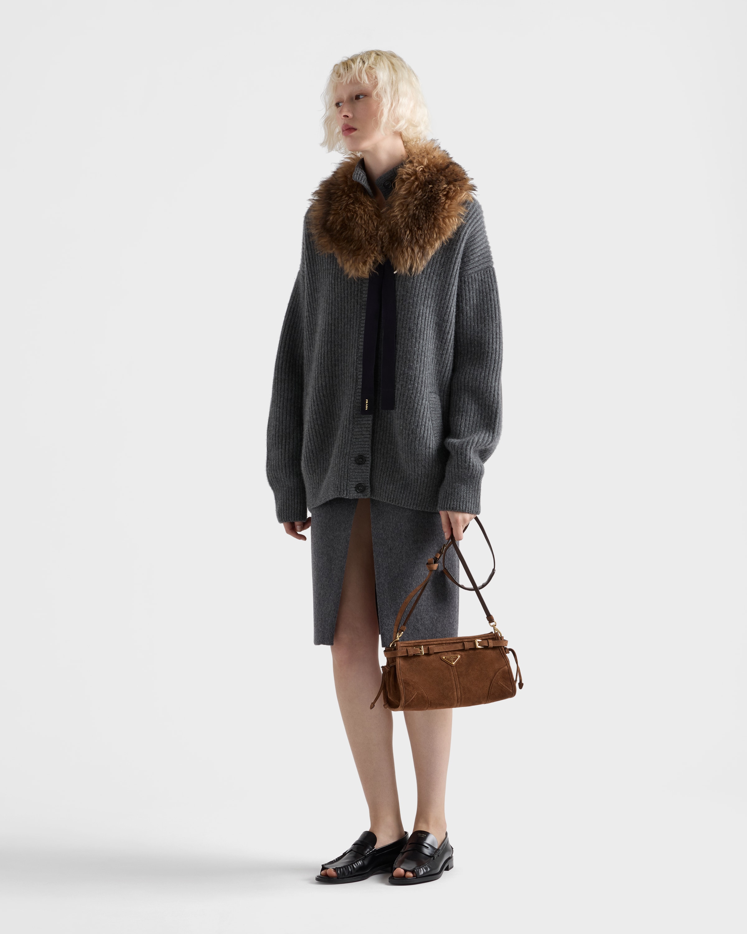 PRADA ダークブラウン ナイロン ショルダーバッグ ダークブラウン スエード ショルダーバッグ | PRADA