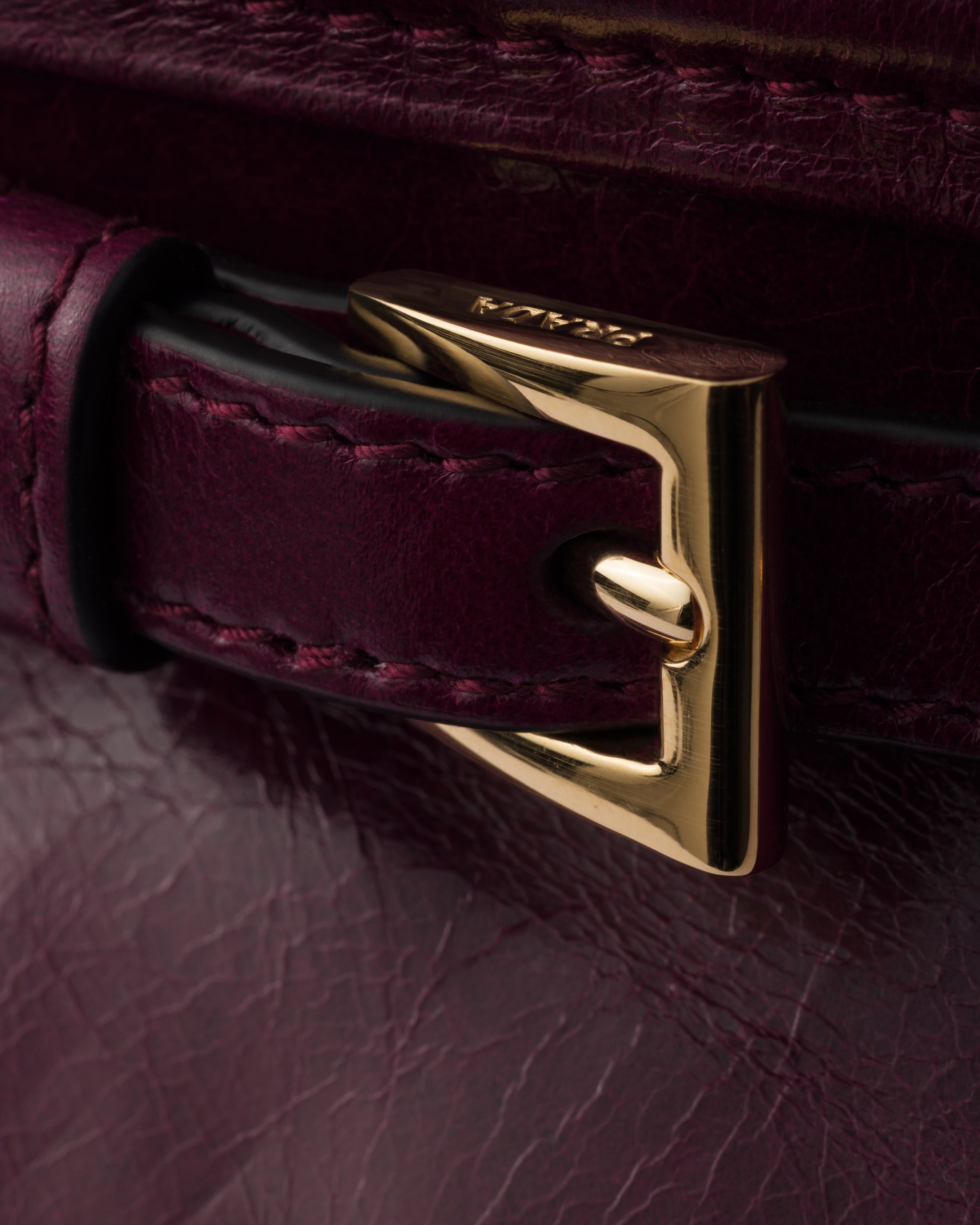 PRADA お洒落 Bonnie スモール レザー ハンドバッグ BURGUNDY 1BA426_2CYR_F0LV7_V_MOO_SLB.jpg