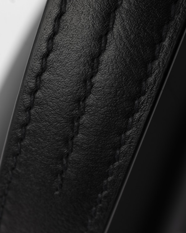 Prada Soft Sound中号皮革单肩包 Prada Soft Sound中号皮革单肩包