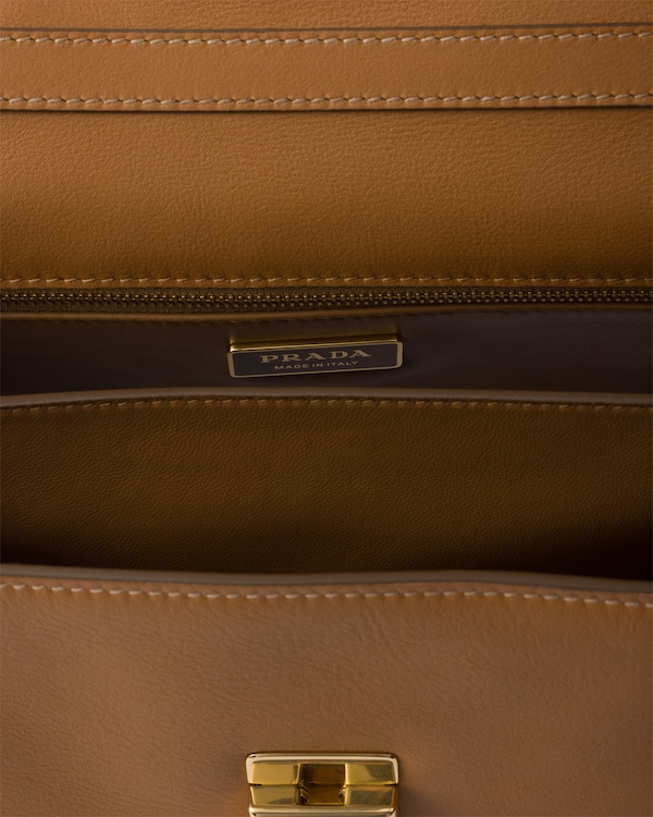 Prada Soft Sound中号皮革单肩包 Prada Soft Sound中号皮革单肩包