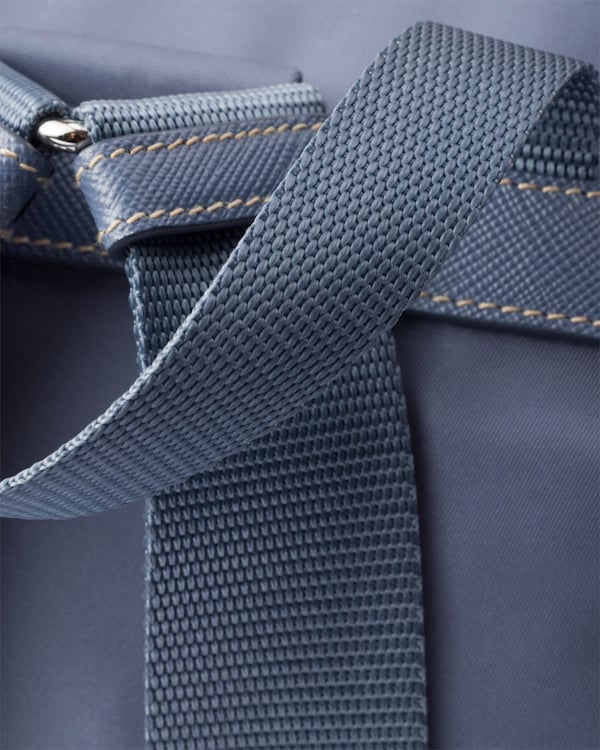 스몰 리나일론 백팩 - 애비에이션 블루 스몰 리나일론 백팩 - 애비에이션 블루