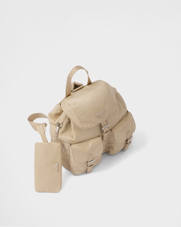 Zaino medium in Re-Nylon con pouch Zaino medium in Re-Nylon con pouch