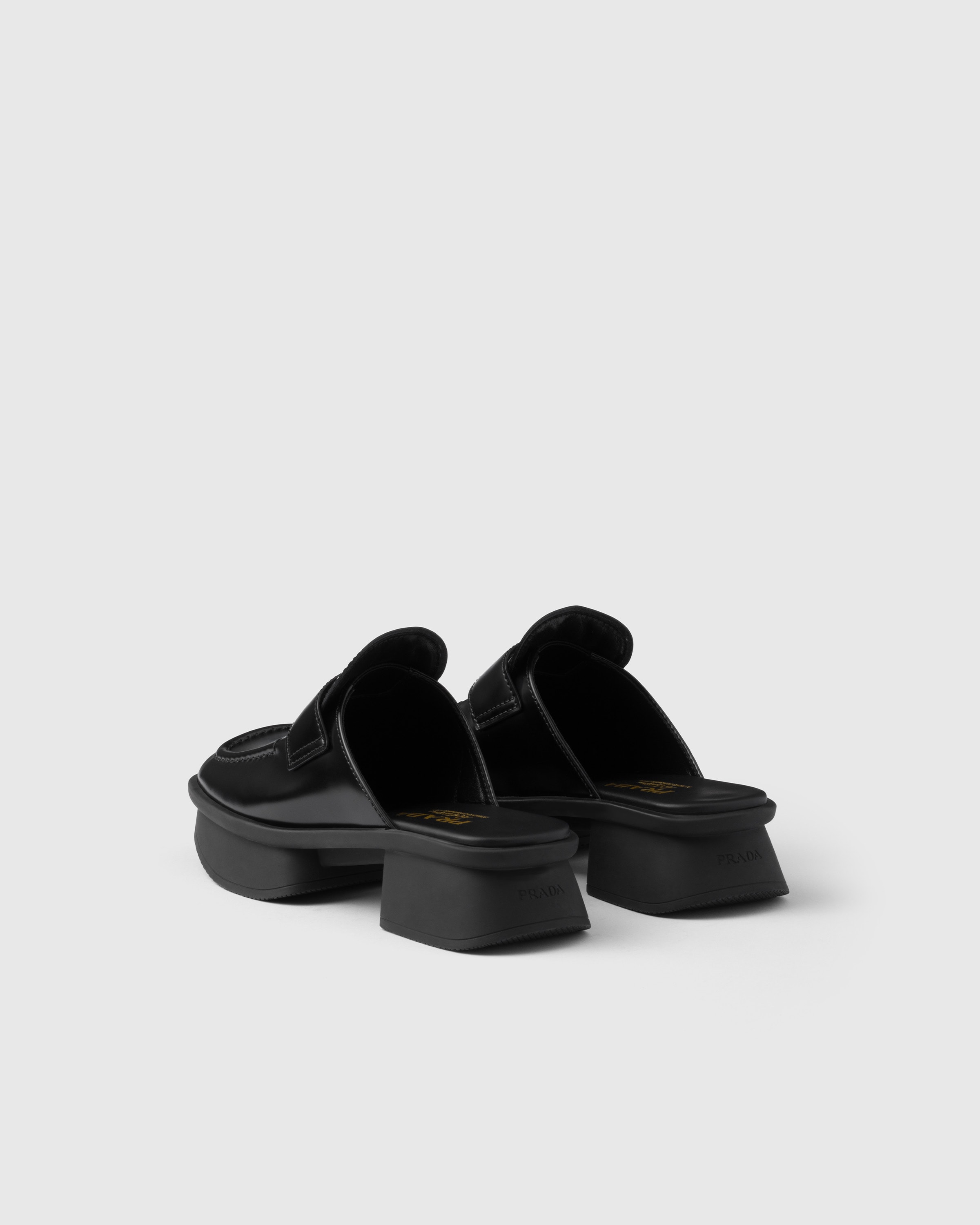 PRADA ブラックレザー ミュール 美品23.5cm 1D035O_055_F0002_F_040_SLQ.jpg