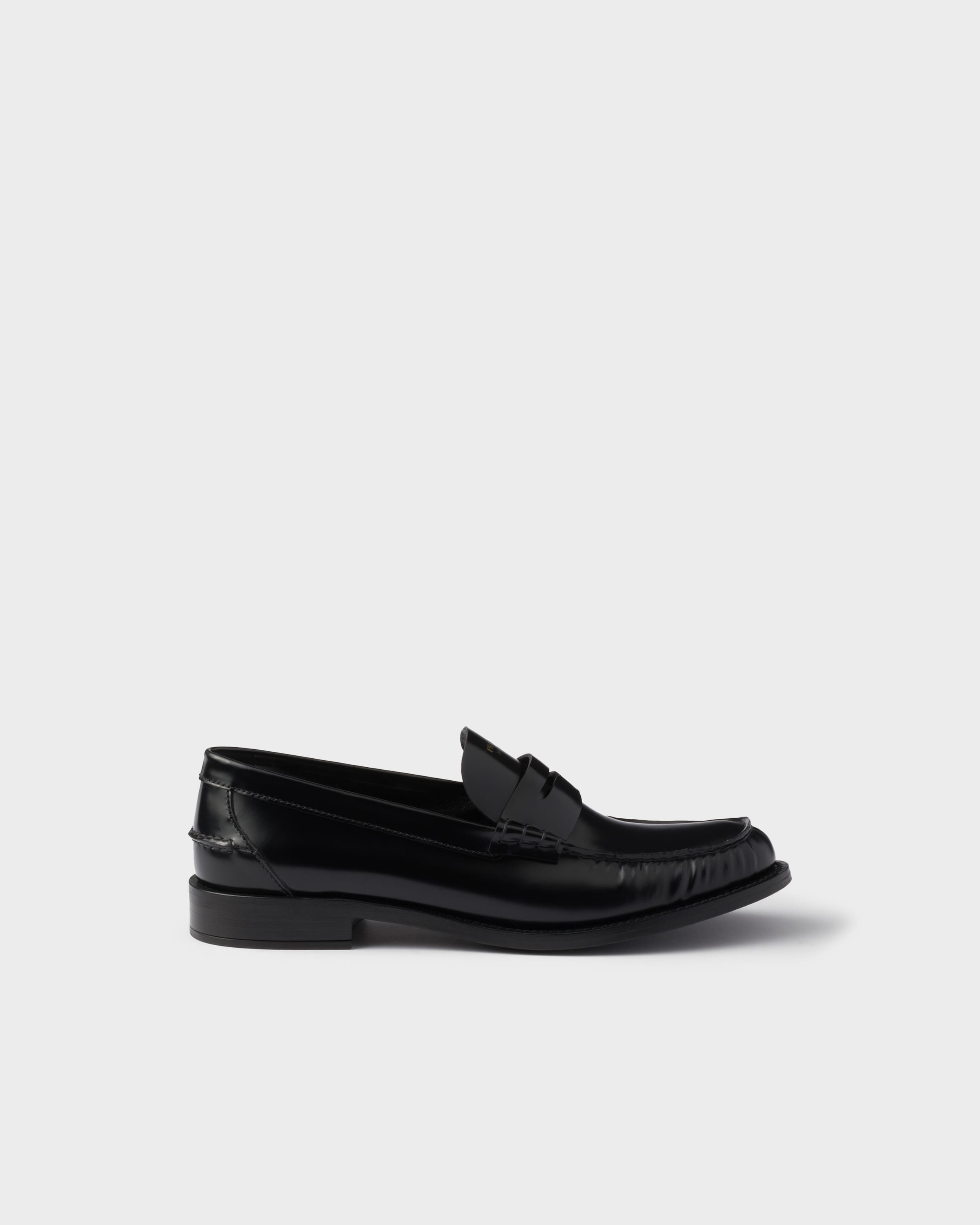 Prada Loafer Aus Gebürstetem Leder In Black
