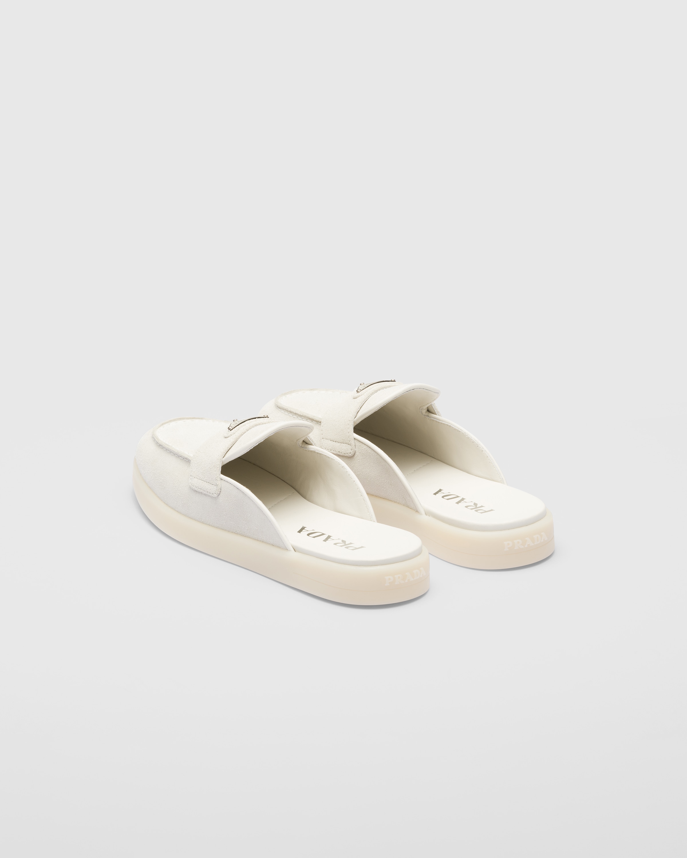 Suede leather sabots