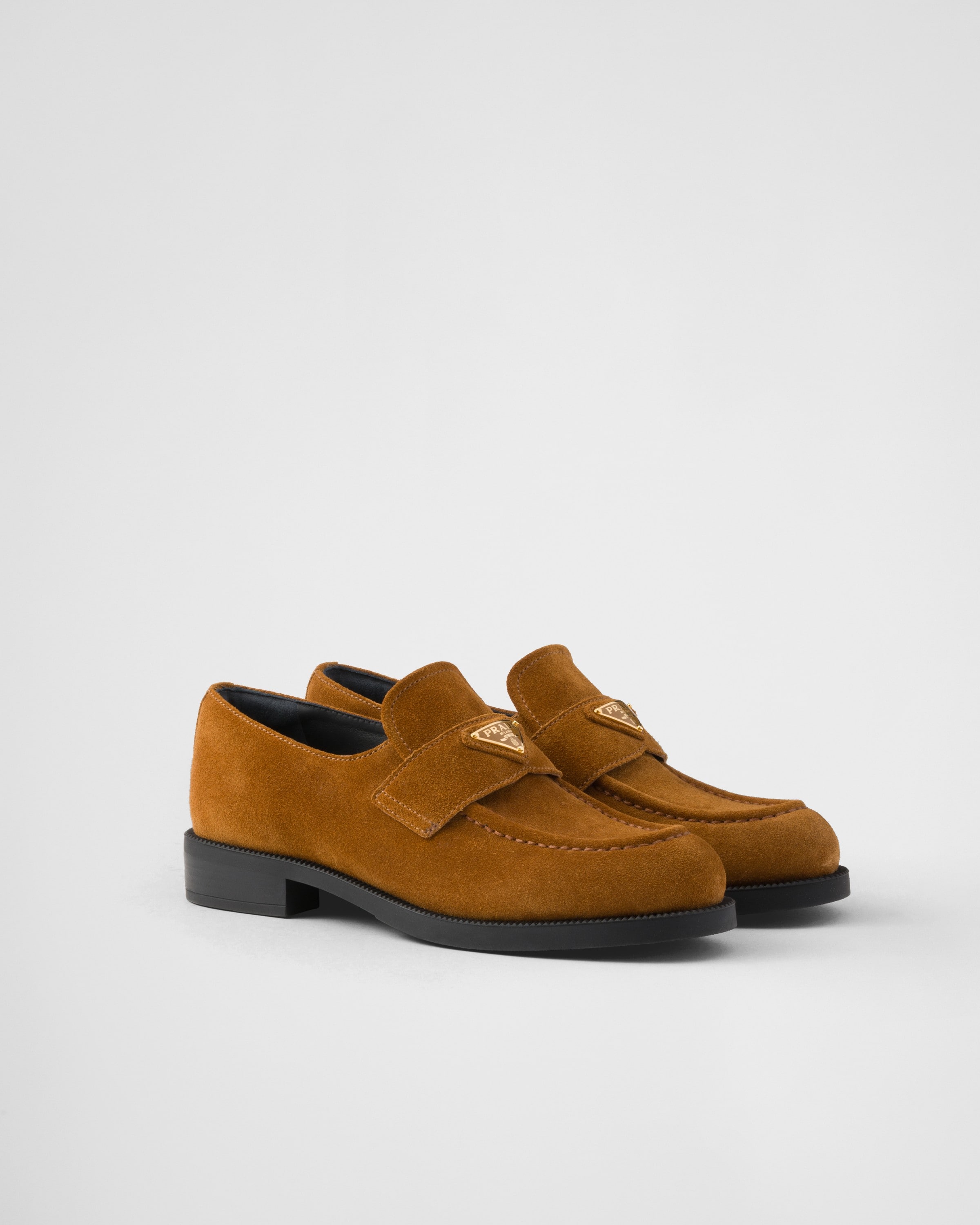 新作からSALEアイテム等お得な商品満載 Suede Cognac Loafers PRADA | 靴