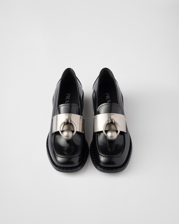 メタルディテール付 ブラッシュドレザー ローファー メタルディテール付 ブラッシュドレザー ローファー