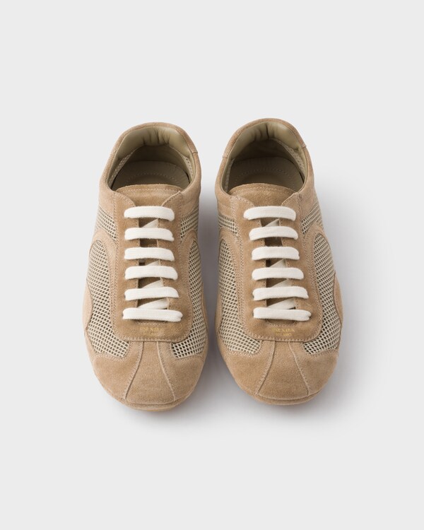 سنيكيرز Montecarlo Re-Edition 2005 من جلد سويدي وشبك - بيج صحراوي سنيكيرز Montecarlo Re-Edition 2005 من جلد سويدي وشبك - بيج صحراوي