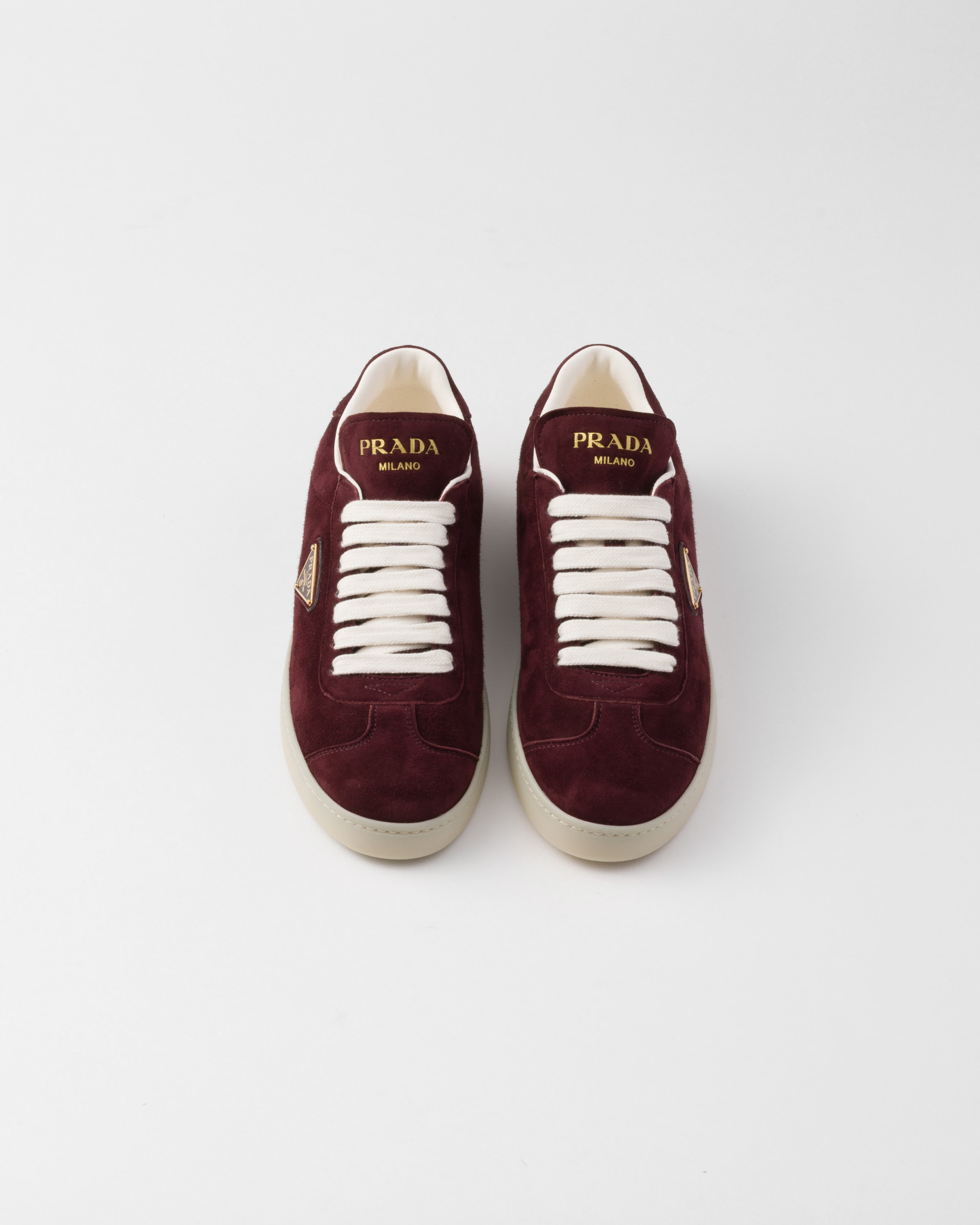 Shop Prada Sneaker Aus Wildleder In Burgundy