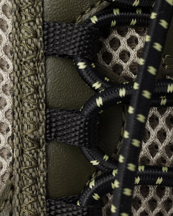 스피드록 메쉬 소재 스니커즈 - 밀리터리 그린 스피드록 메쉬 소재 스니커즈 - 밀리터리 그린