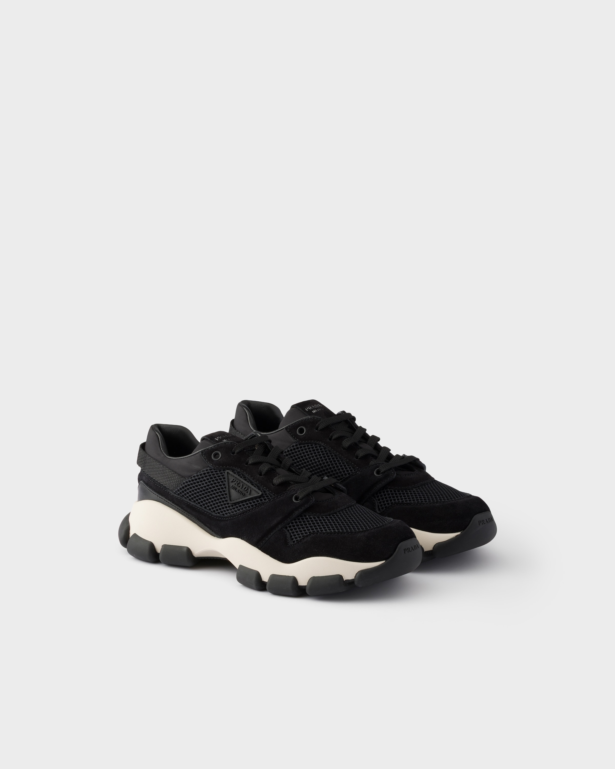 Mesh fabric and suede sneakers