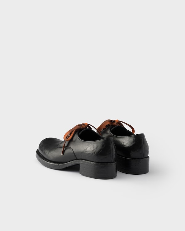 Schnürschuhe aus antikisiertem Leder - Schwarz Schnürschuhe aus antikisiertem Leder - Schwarz