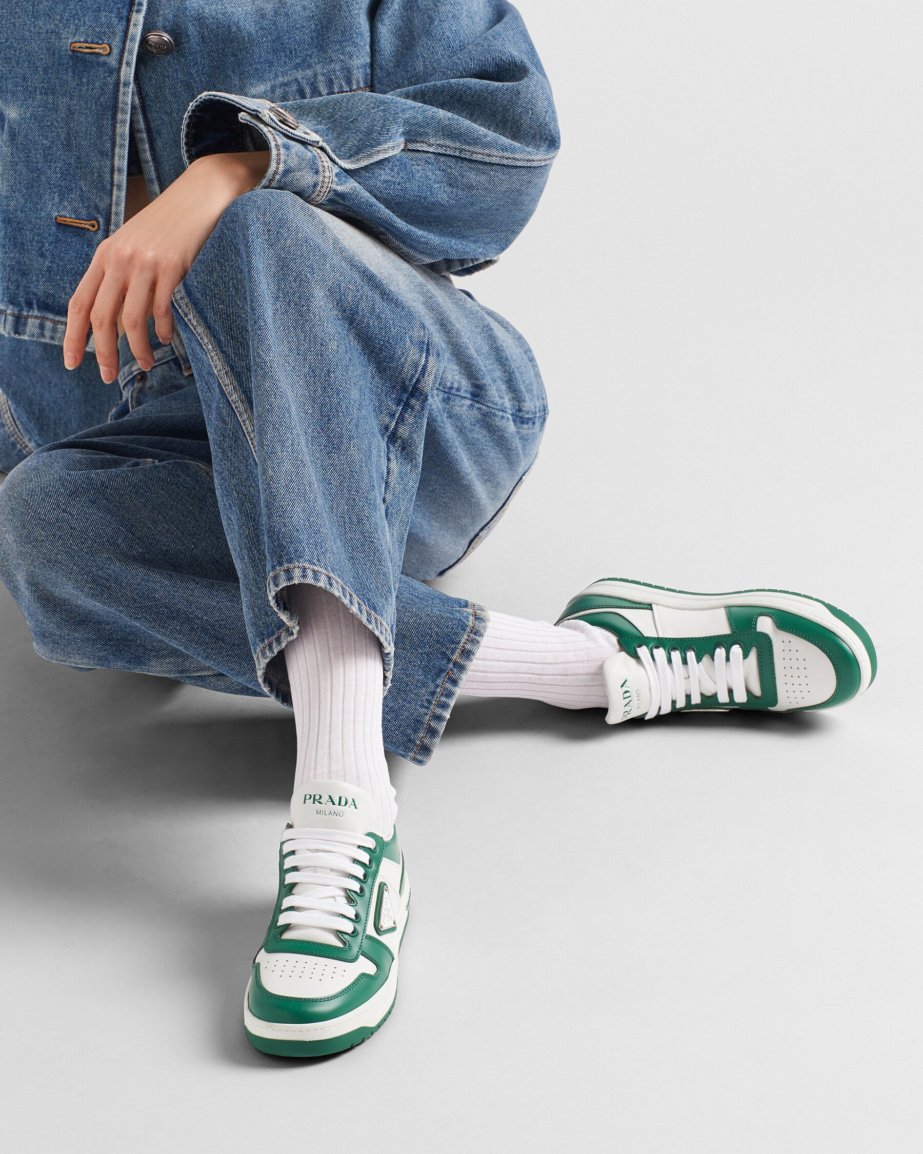 PRA DOWNTOWN PERFORATED SNEAKERS WHITE AND GREEN CALFSKIN