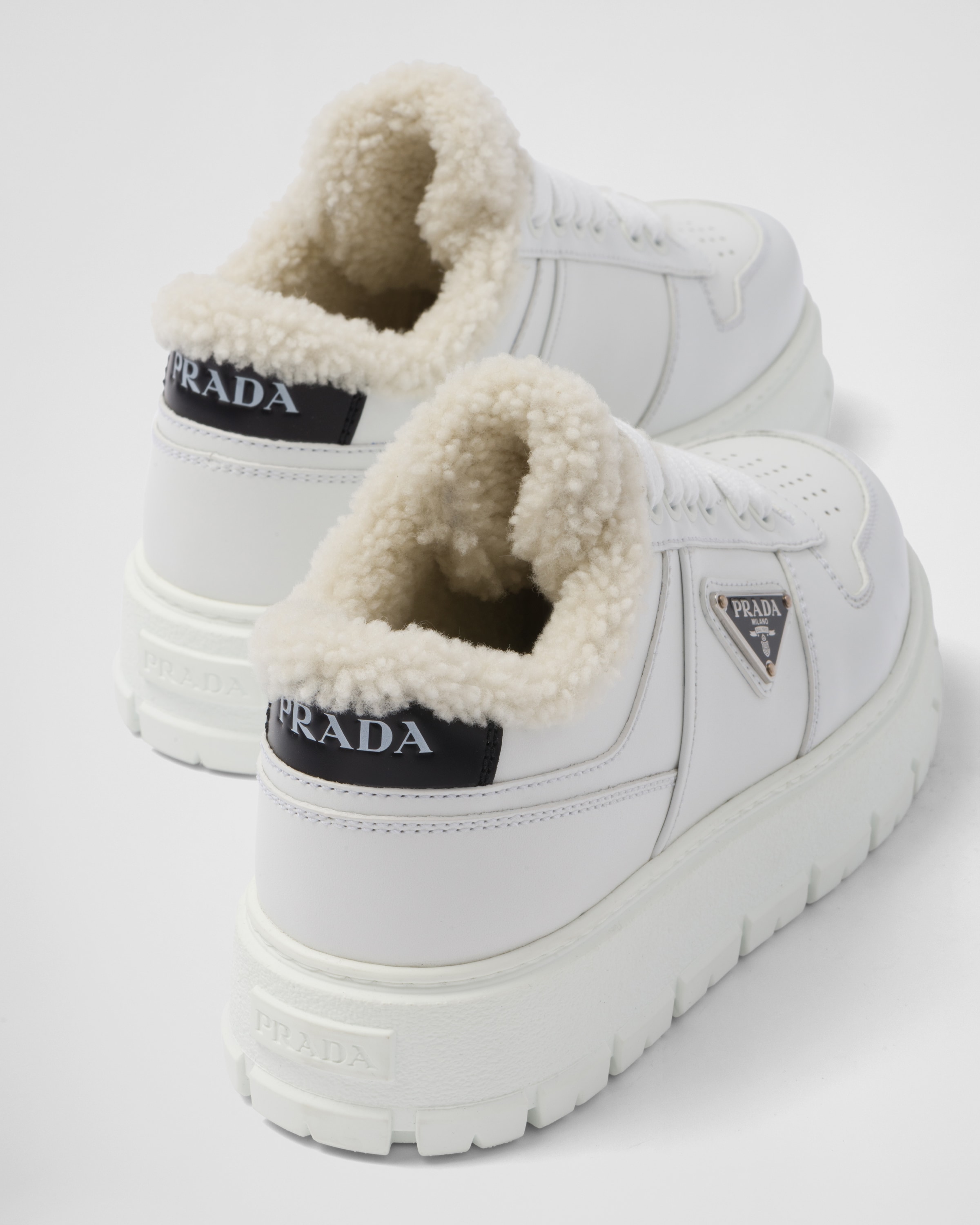 Total 42+ imagen prada shearling sneakers Abzlocal.mx
