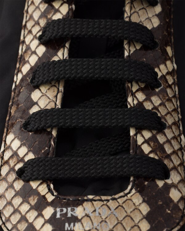 Sneaker aus Re-Nylon und bedrucktem Ayers-Leder - Schwarz/Steingrau Sneaker aus Re-Nylon und bedrucktem Ayers-Leder - Schwarz/Steingrau