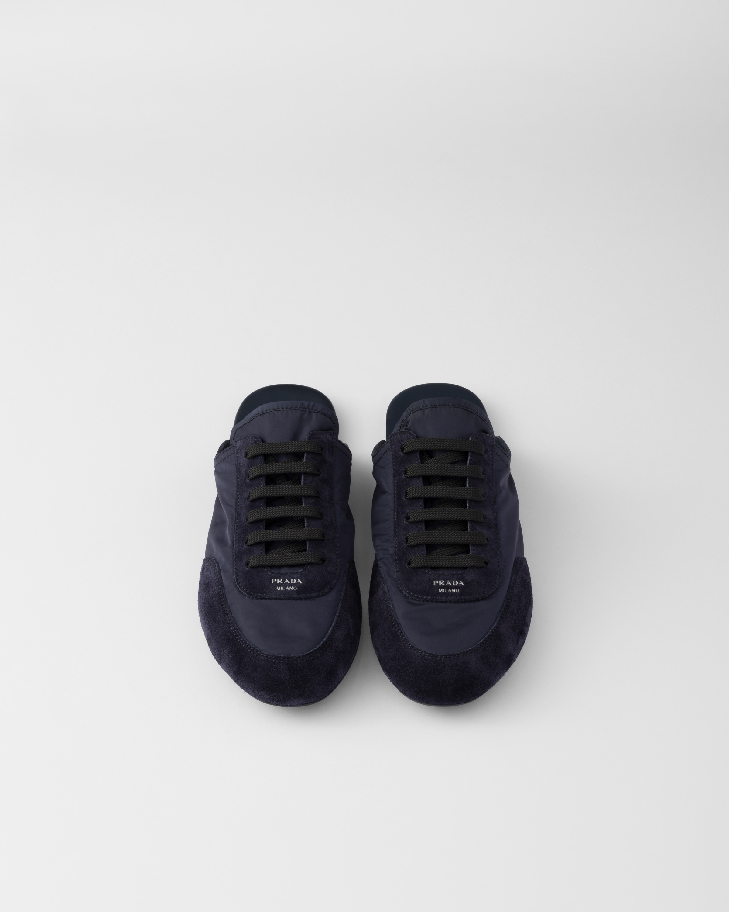 【数々のアワードを受賞】 プラダ ネイビー コラプス PRADA | ミュール xスエード Re-Nylon 靴