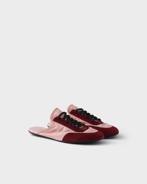 حذاء بكعب Collapse من قماش رينايلون وجلد سويدي - خوخي/قرمزي حذاء بكعب Collapse من قماش رينايلون وجلد سويدي - خوخي/قرمزي