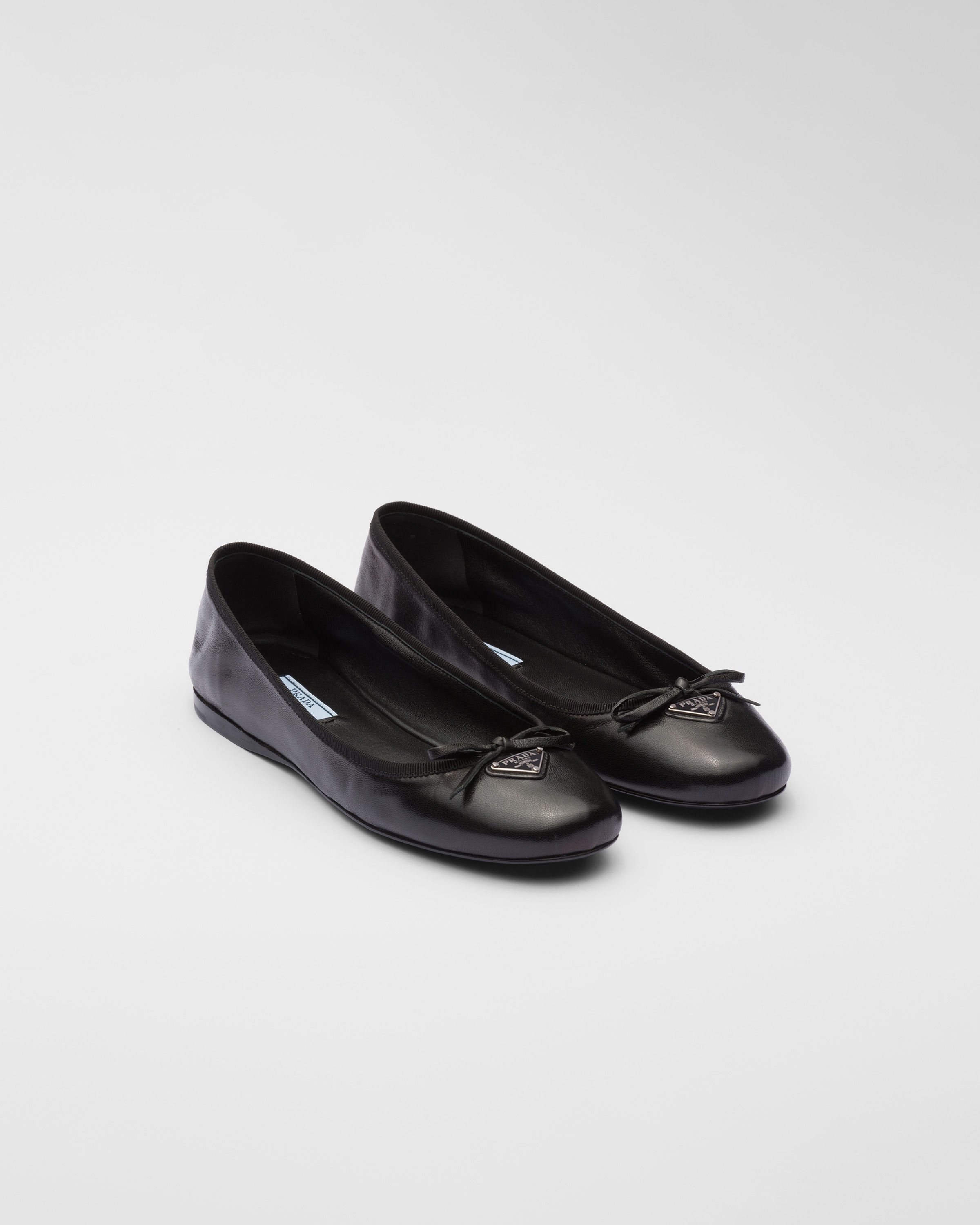 jord Økonomi frelsen Black Nappa Leather Ballerinas | PRADA