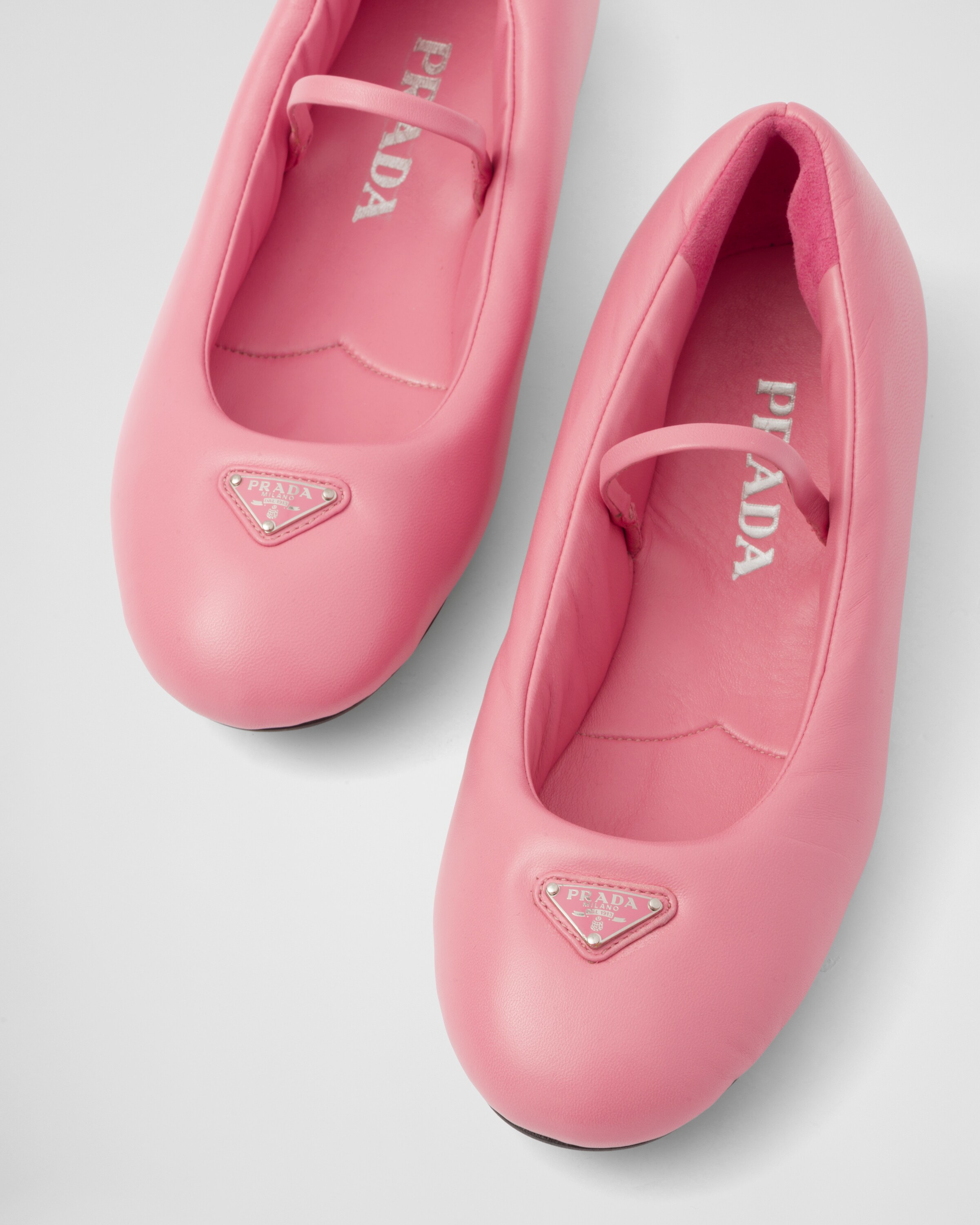 ピンク プラダ ソフト パデッドナッパレザー バレリーナ | Prada