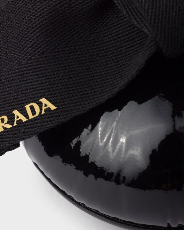 リボン付 パテントレザー バレリーナ - ブラック リボン付 パテントレザー バレリーナ - ブラック