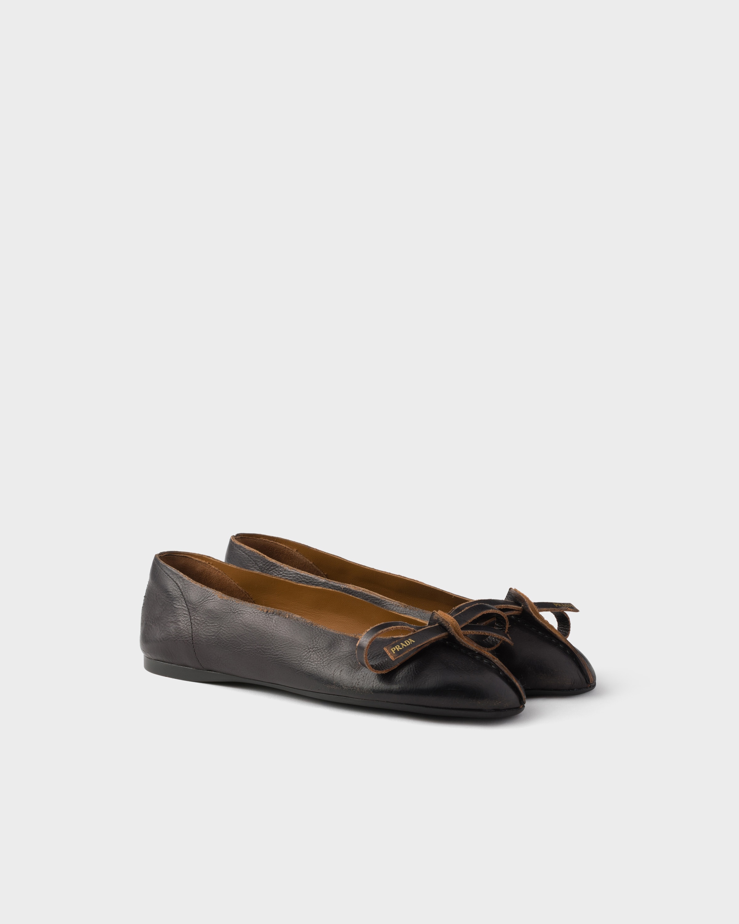 Antiqued leather ballerinas